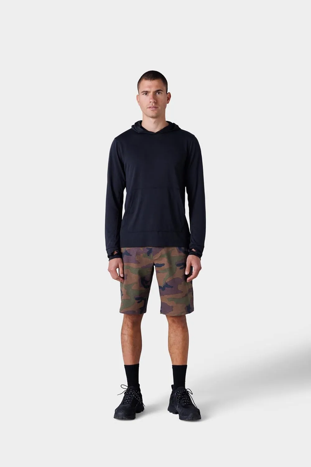686 Men's Everywhere Hybrid Short - Relaxed Fit - Quick-Drying Classic Shorts - 10 Pocket Design