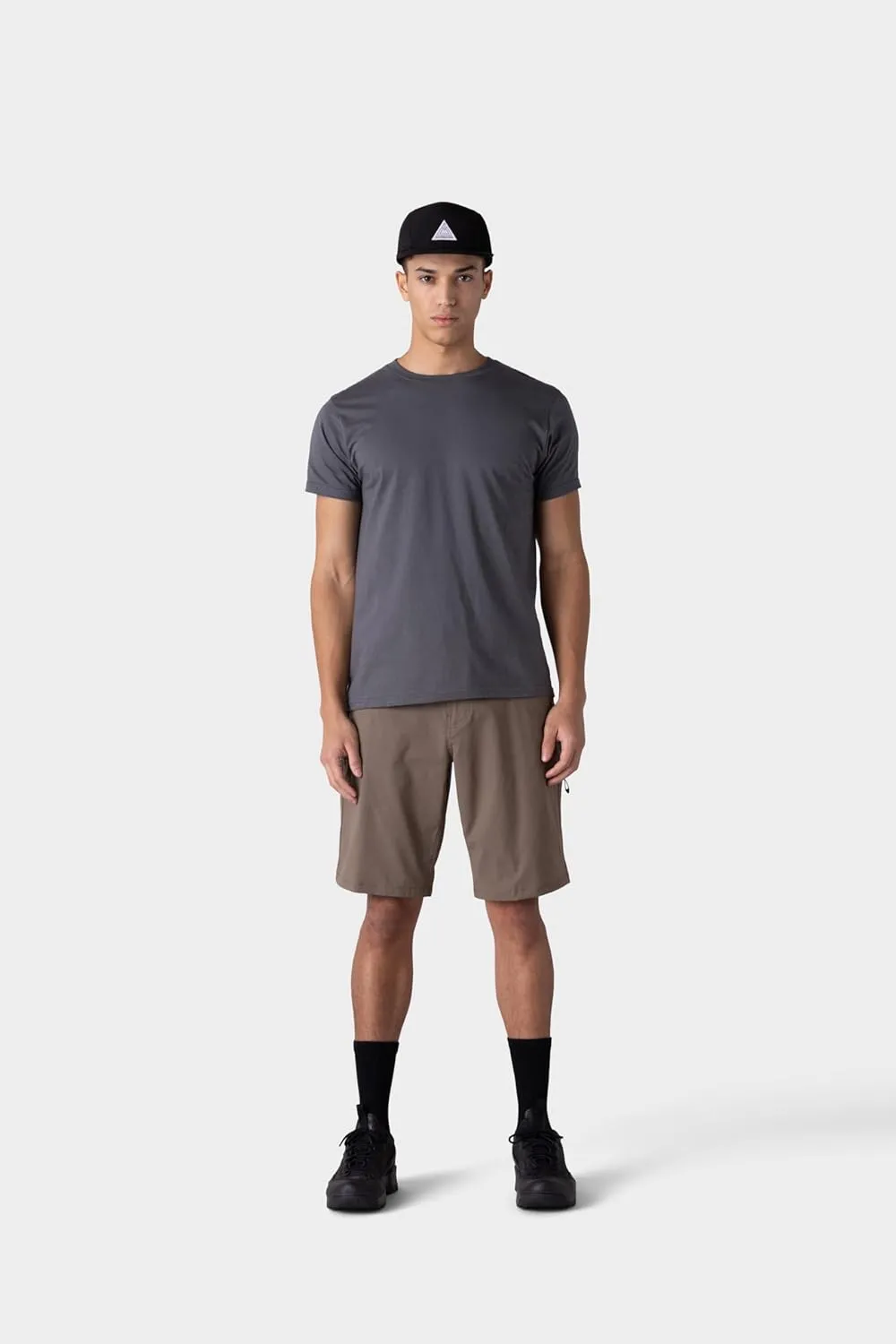 686 Men's Everywhere Hybrid Short - Relaxed Fit - Quick-Drying Classic Shorts - 10 Pocket Design