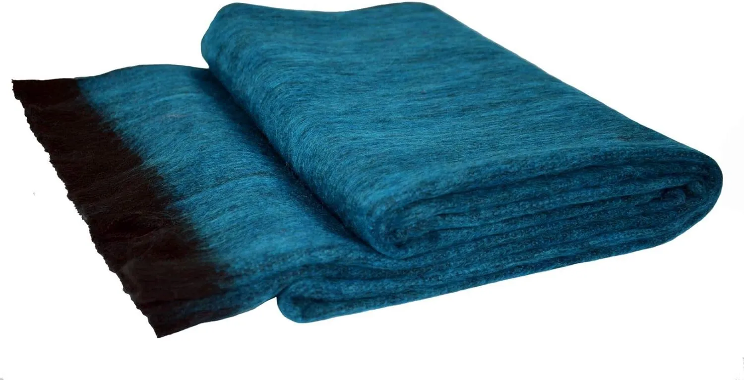 Alpaca Land, Handmade Ecuadorean Alpaca Wool Shawls