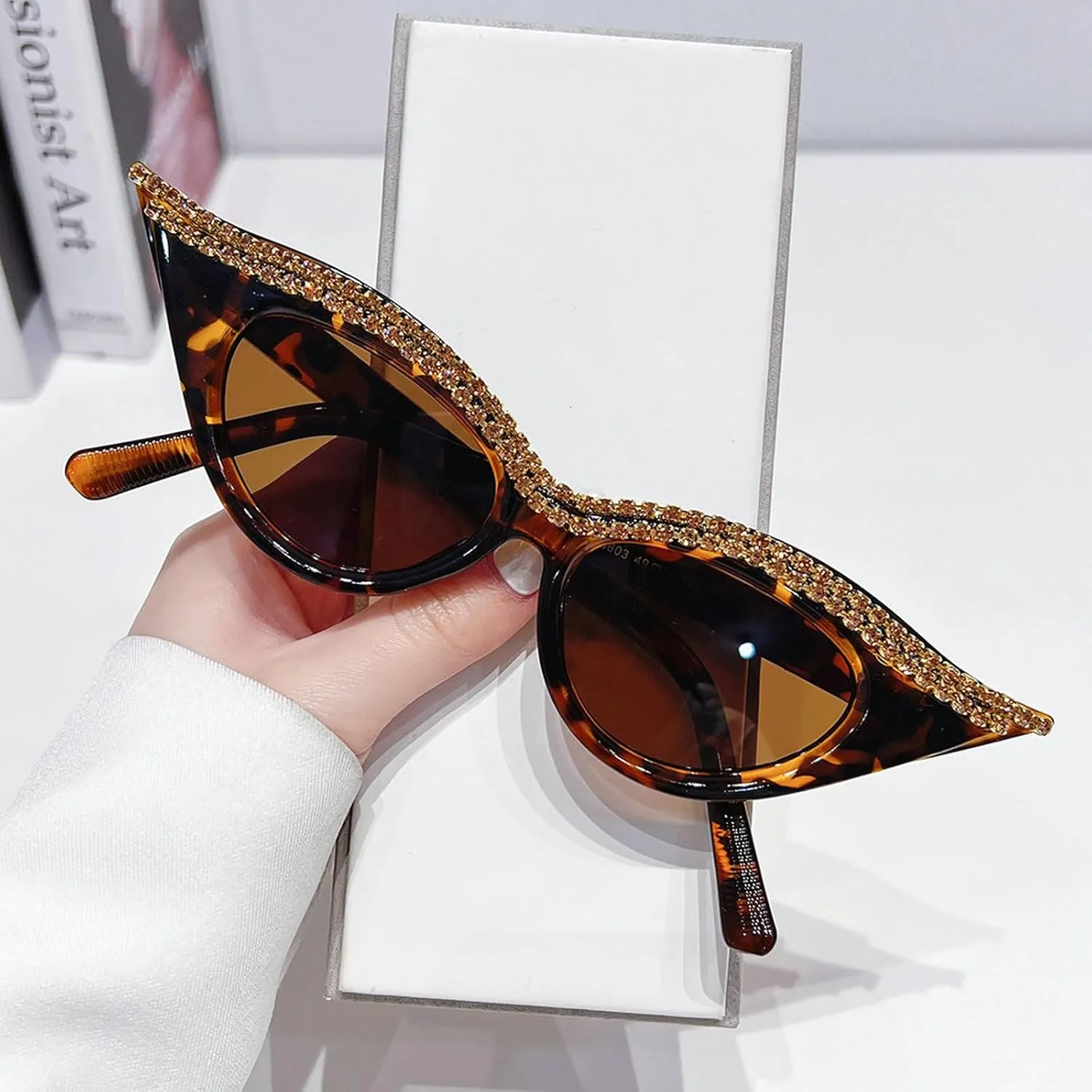 laureles Vintage Rhinestones Cat Eye Sunglasses Women Men Bling Small Frame Ladies Gradient Sun Glasses Female