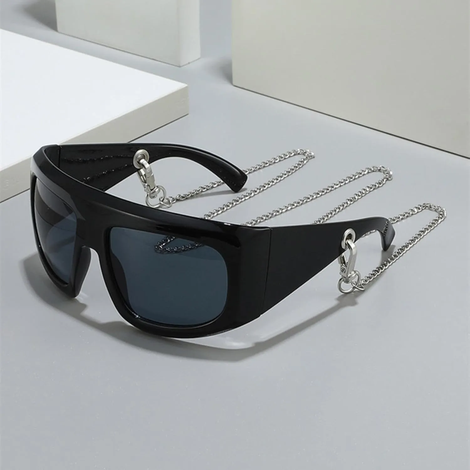 Retro Oversized Cat Eye Women Sunglasses Fashion Chain Decoration Shades Uv400 Men Trending Mirror