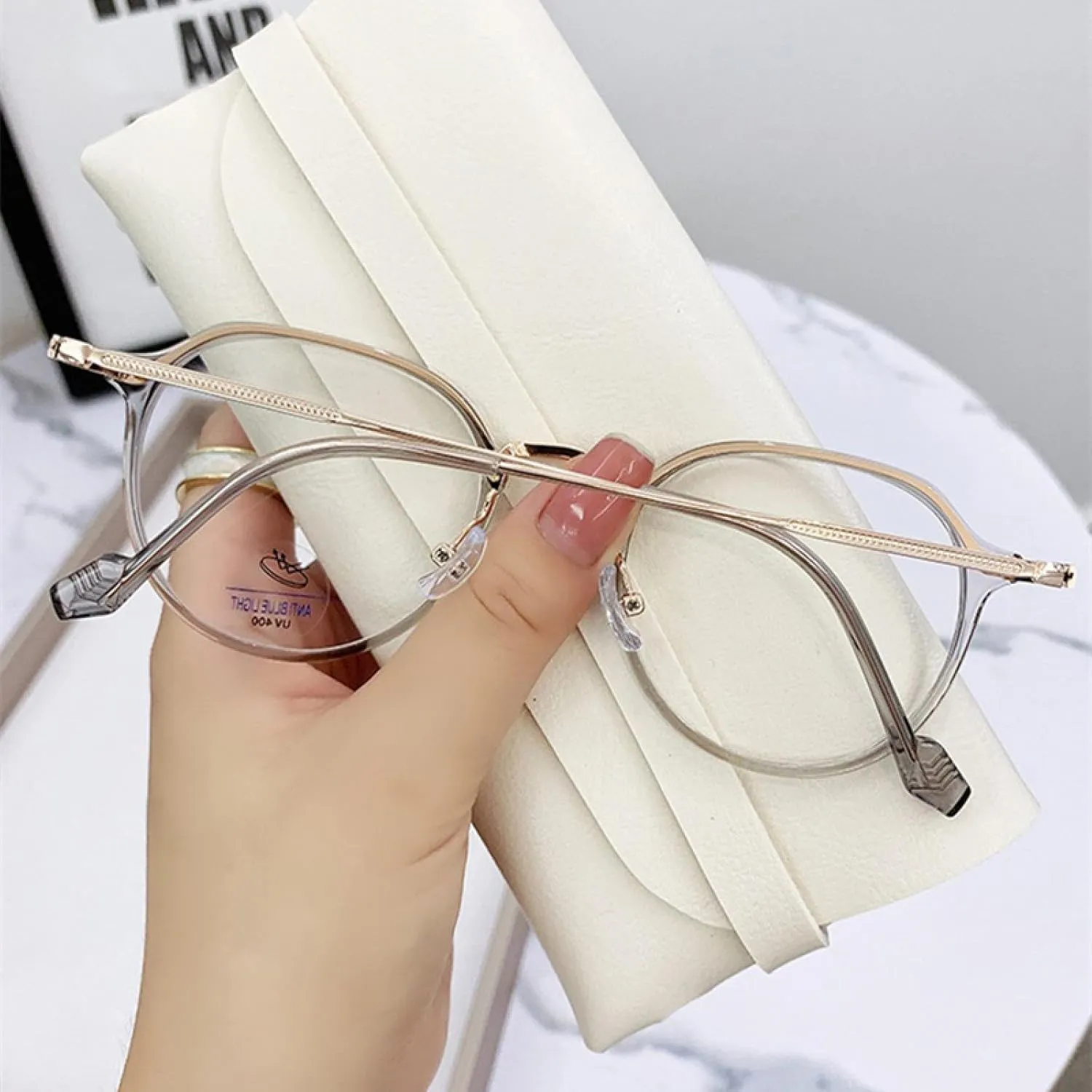 Retro Round Glasses Frame Ultralight Fashion Frames