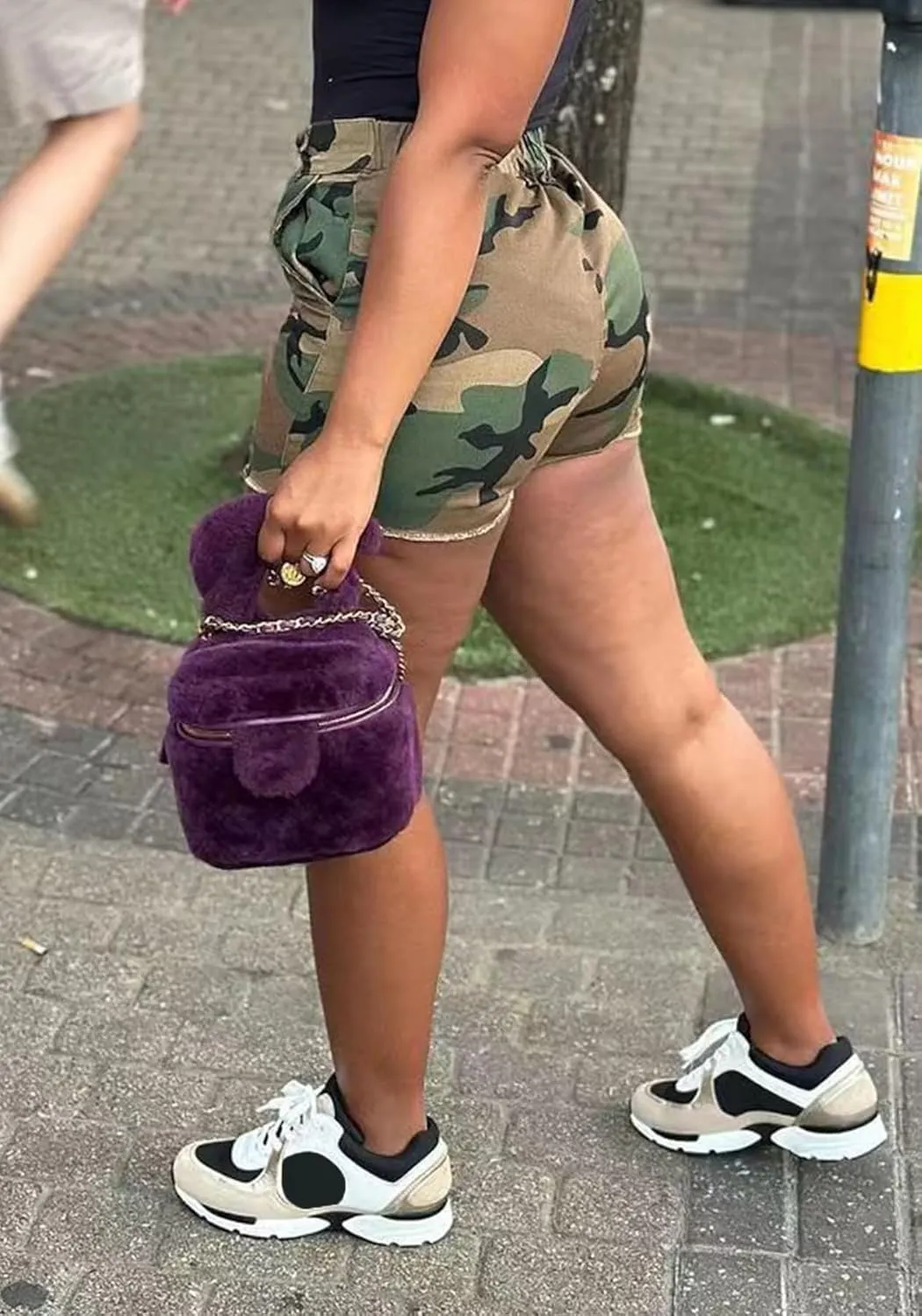 Voghtic Women’s Camouflage Cargo Shorts Casual High Waisted Ripped Frayed Stretchy Jeans Shorts with Pockets